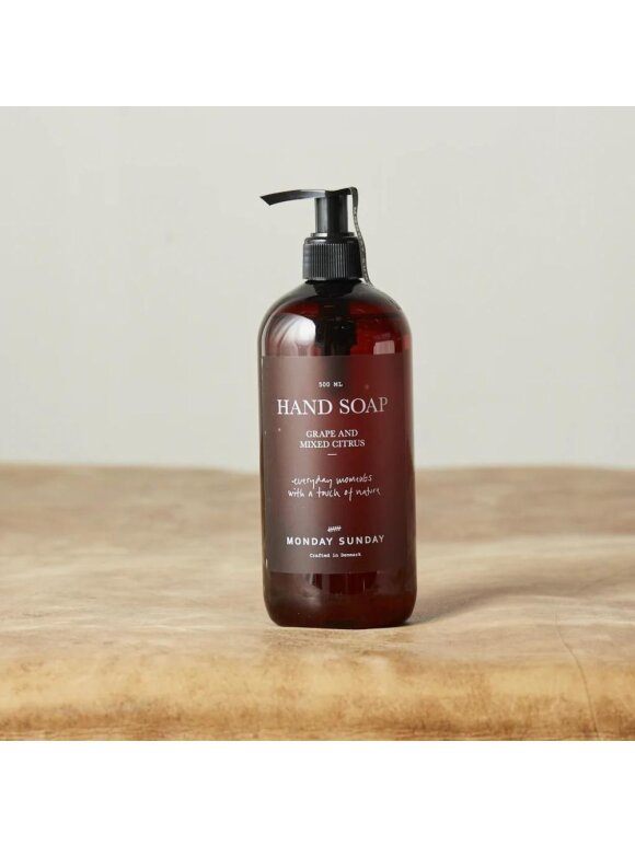 MONDAY SUNDAY - MOMENTS HAND SOAP 500ML