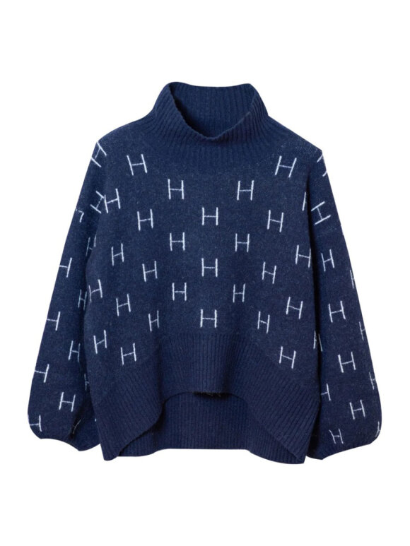 HÉST - FAM STRIK