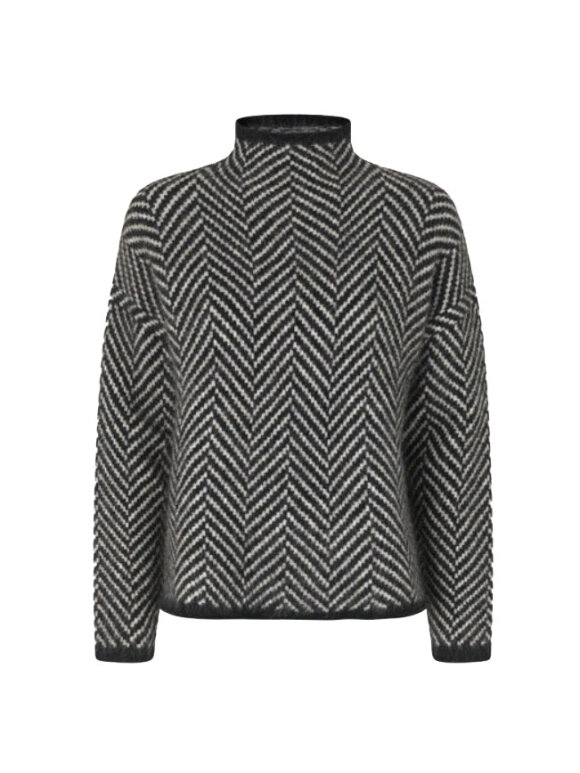SECOND FEMALE - HERRIN KNIT T-NECK