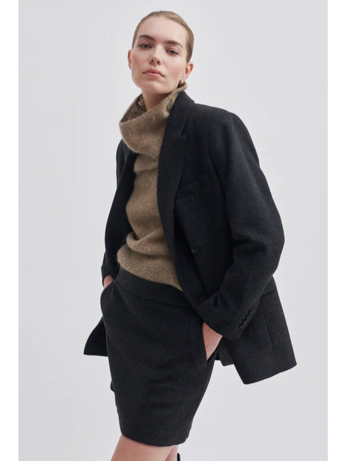 Second female sales jamie coat