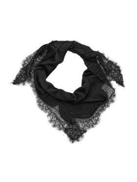 SECOND FEMALE - LACIA SCARF