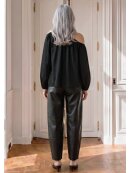 TAKTIL - AT-SKYE OFFSHOULDER BLOUSE